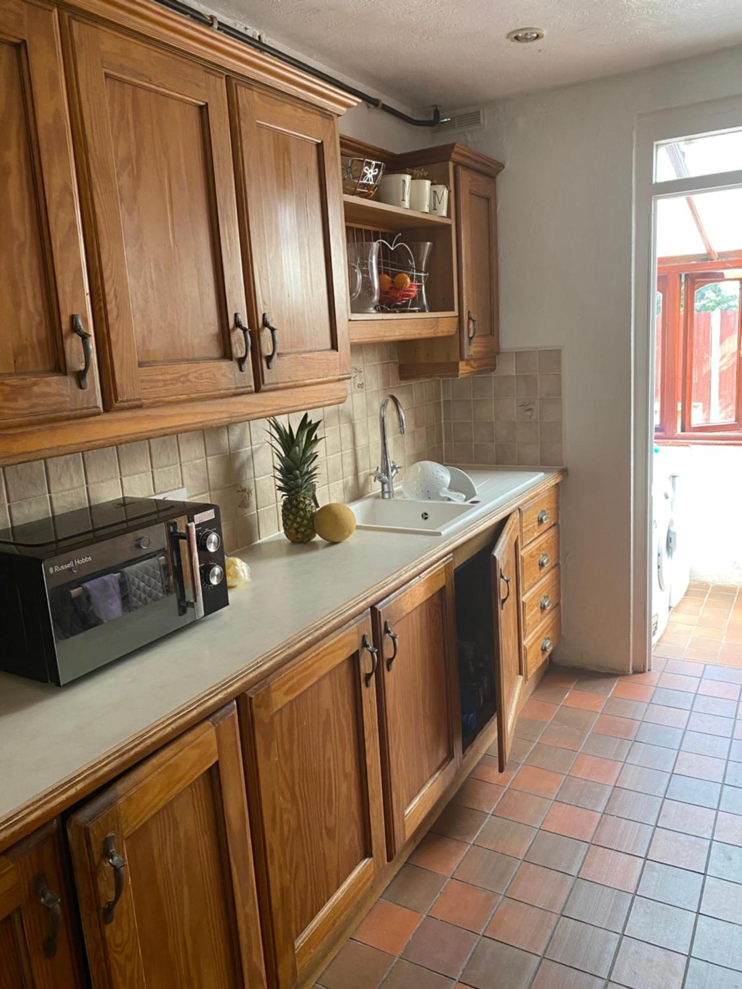 Проживание в семье 35 Holborn Road E13 8ph *
